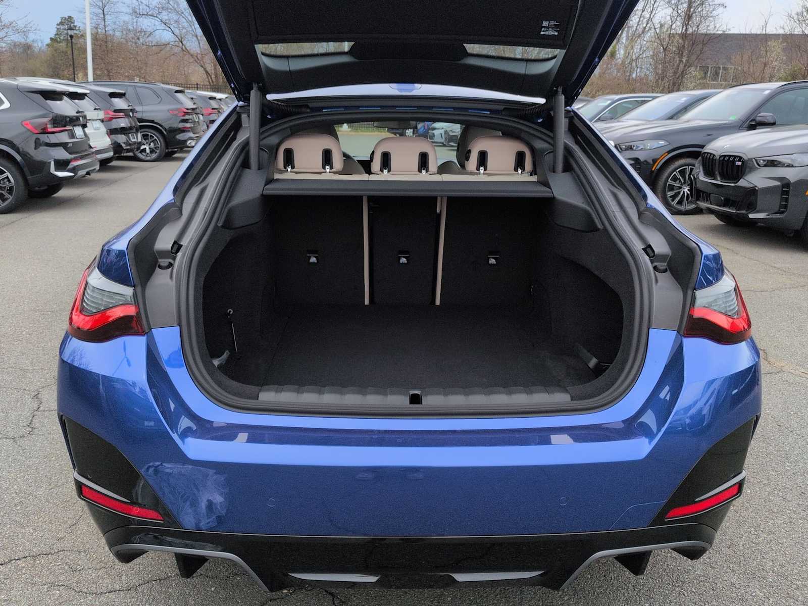 Thumbnail: 2026 BMW i4 - 36