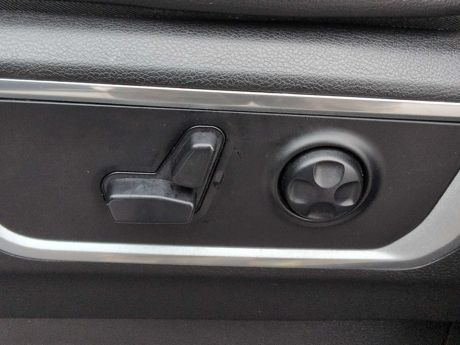 Thumbnail: 2019 RAM 1500 - 18