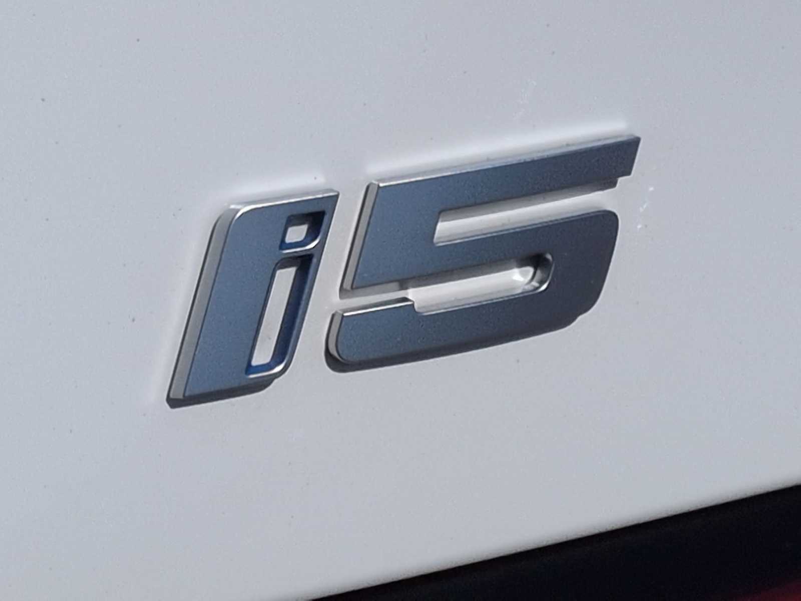 Thumbnail: 2025 BMW i5 - 13