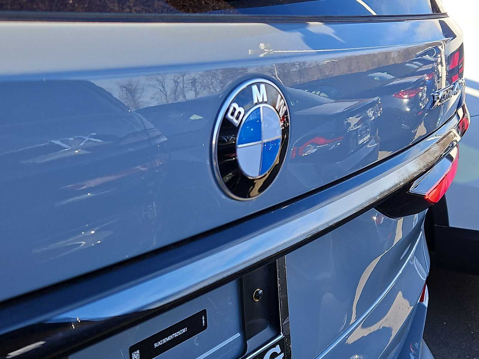 Thumbnail: 2026 BMW X7 - 11