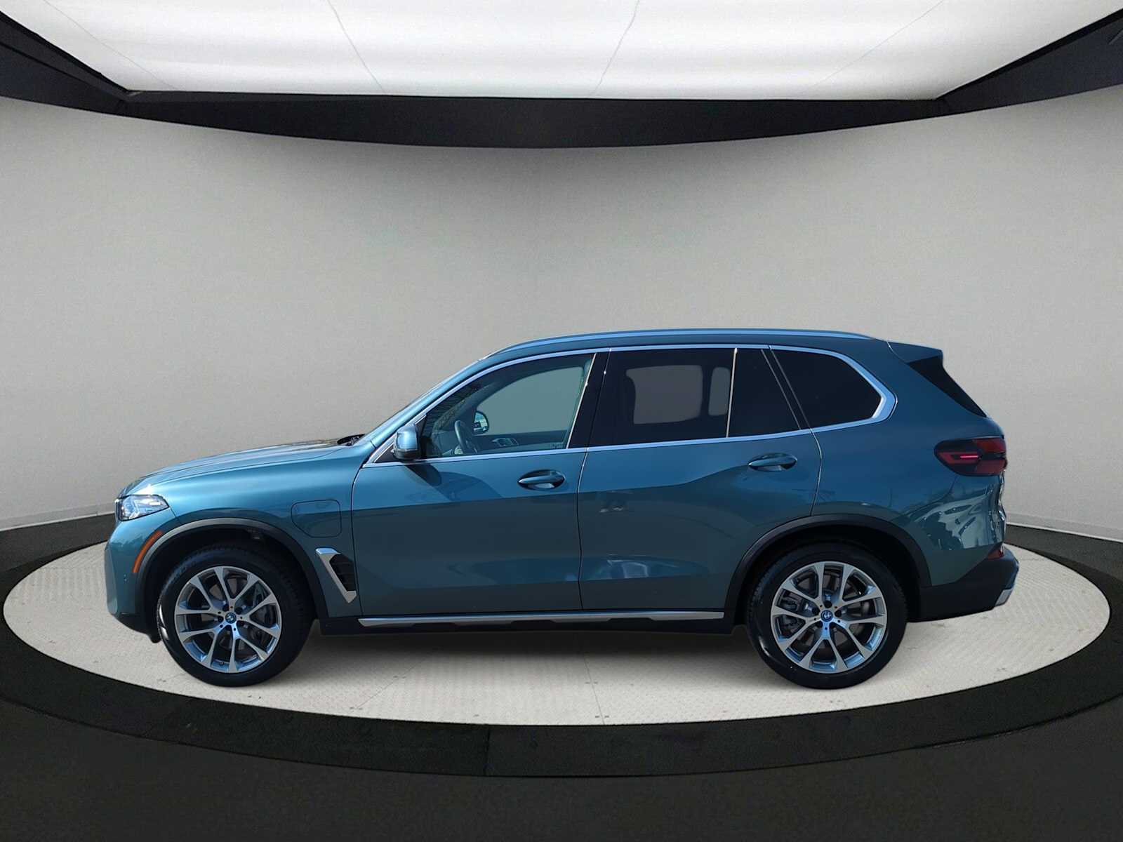 Thumbnail: 2025 BMW X5 - 5
