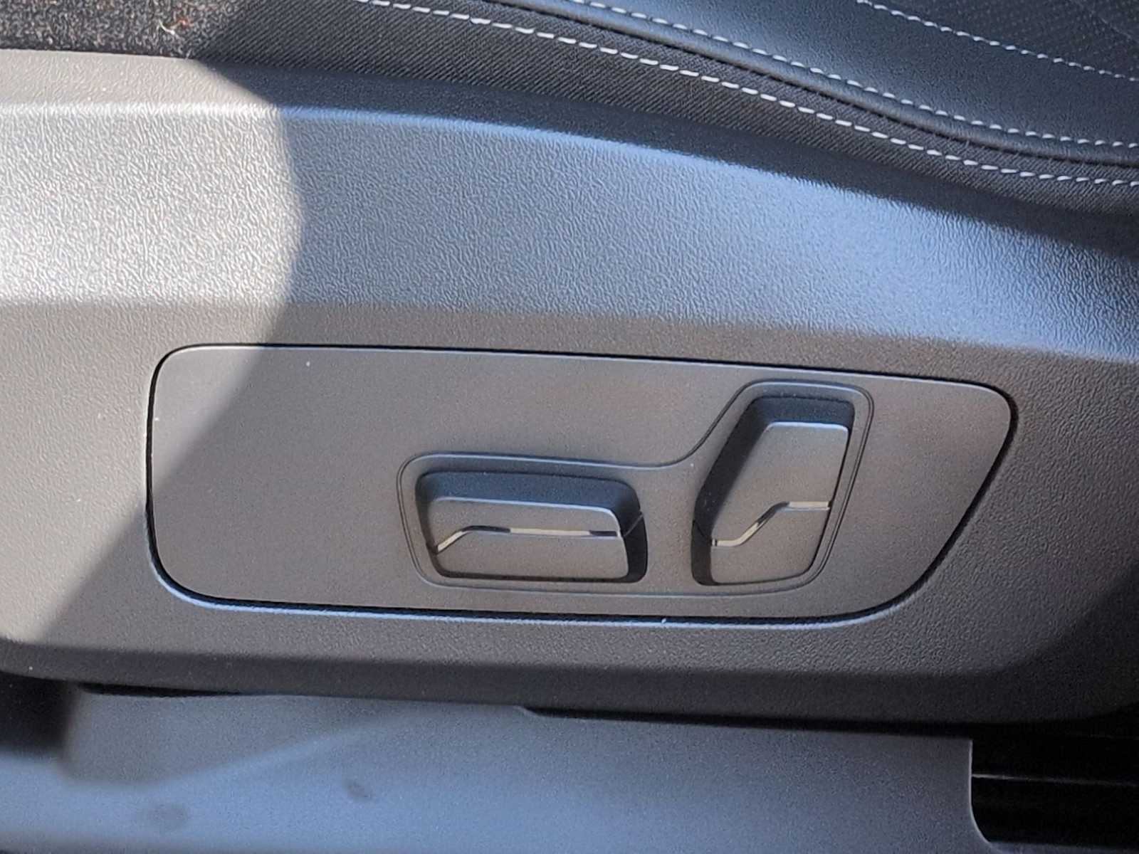 Thumbnail: 2026 BMW X1 - 18