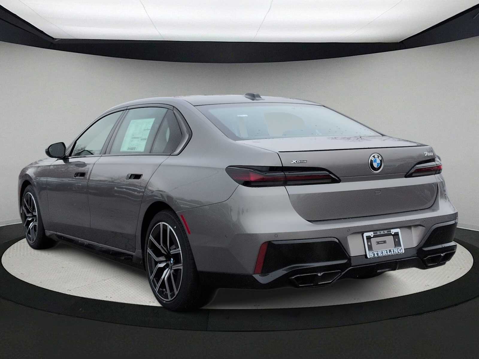 Thumbnail: 2026 BMW 7 Series - 6