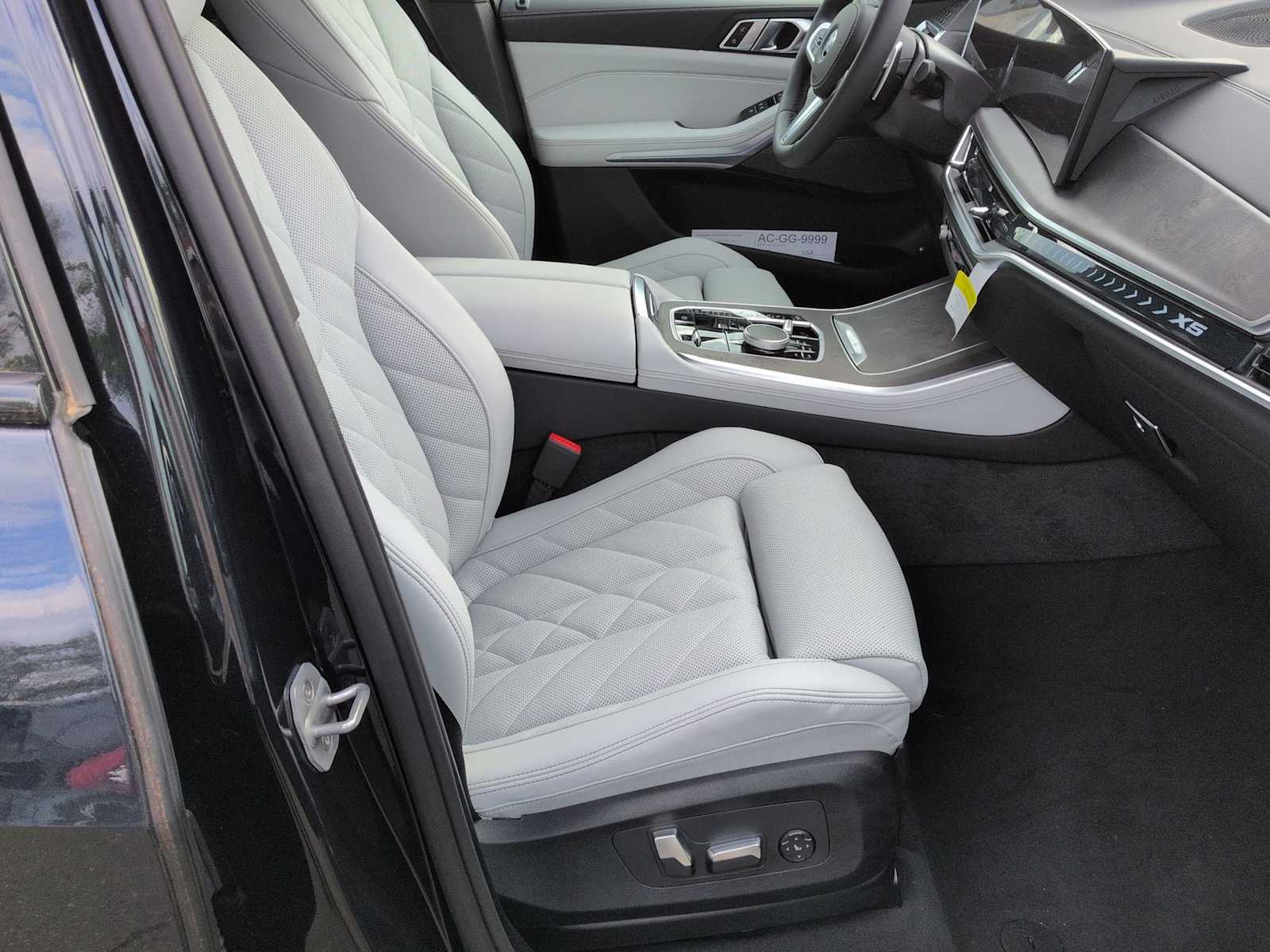 Thumbnail: 2026 BMW X5 - 24