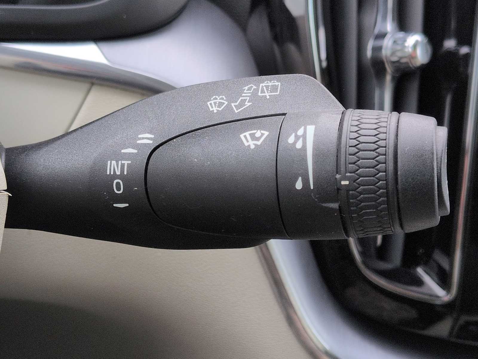 Thumbnail: 2020 Volvo XC60 - 27