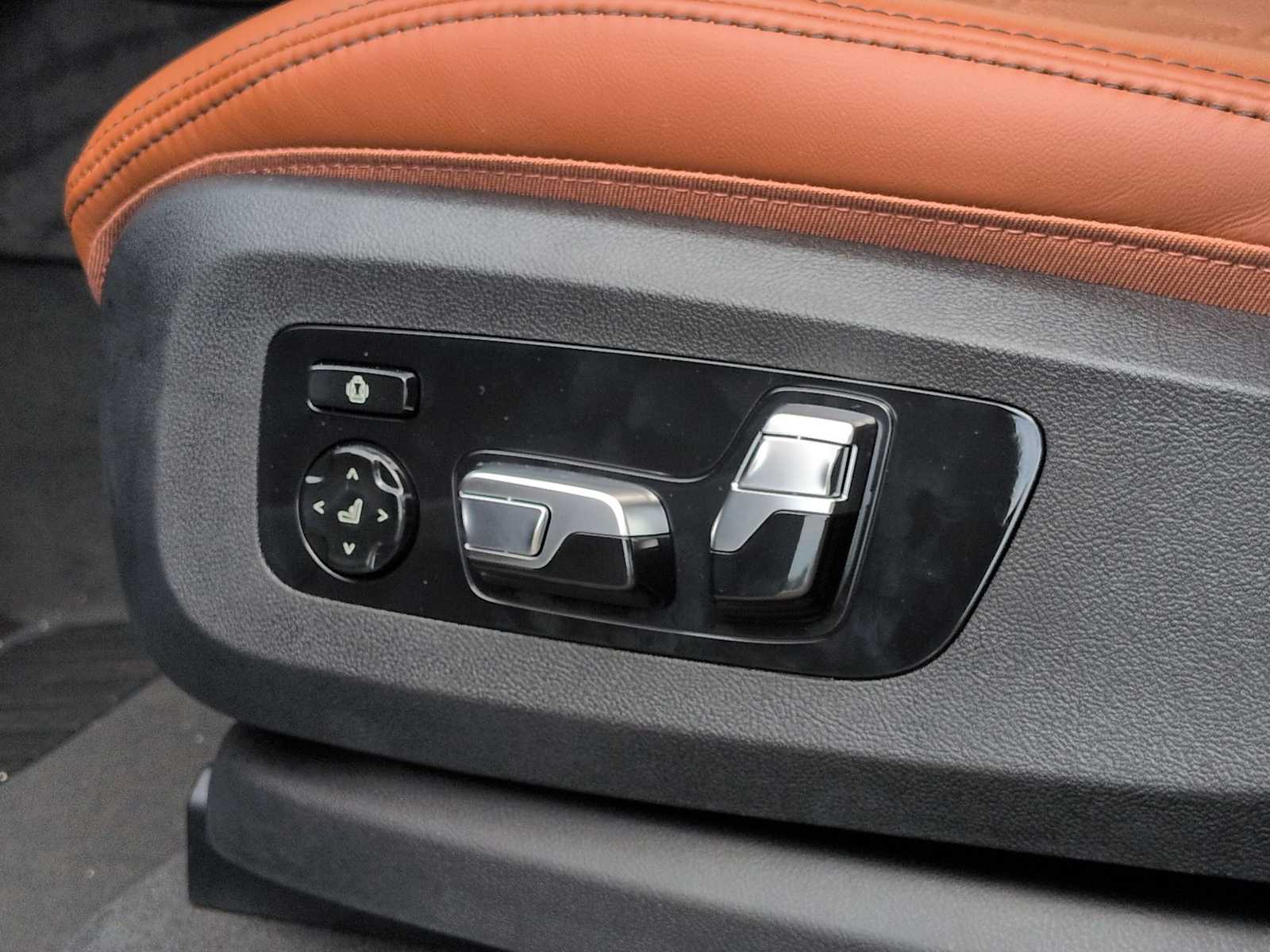 Thumbnail: 2026 BMW X5 - 18