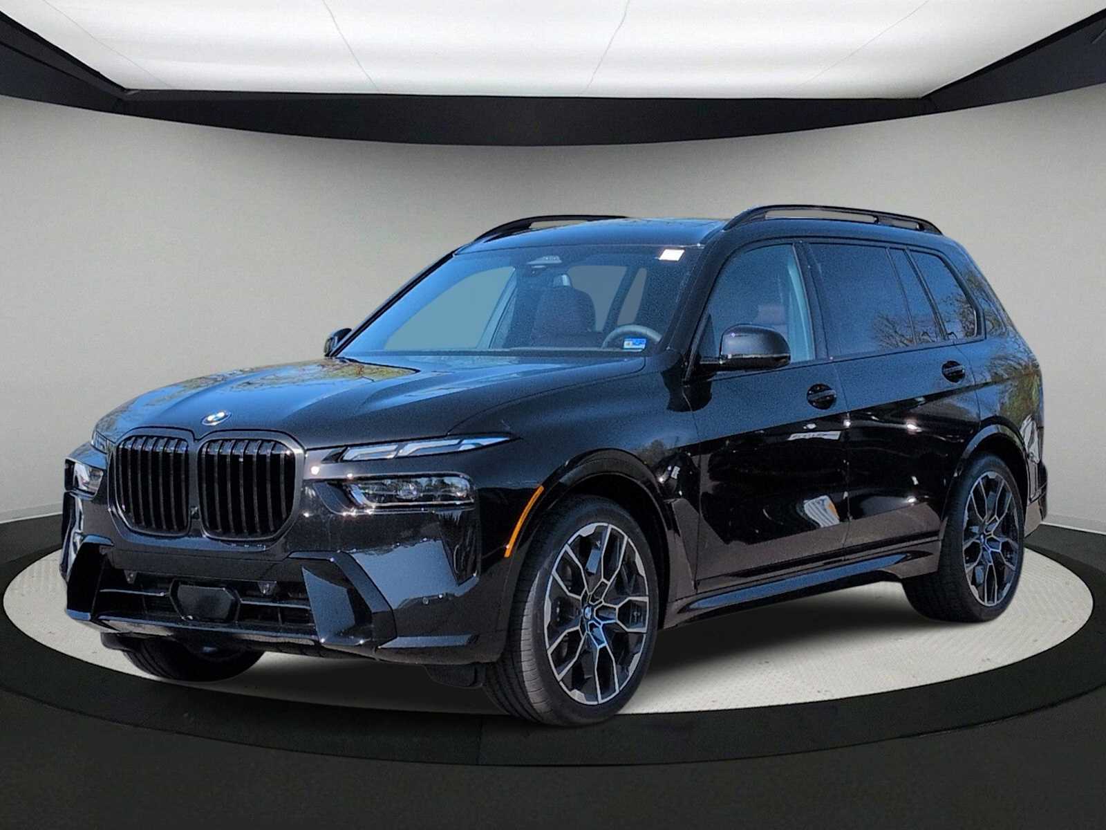 Thumbnail: 2027 BMW X7 - 4
