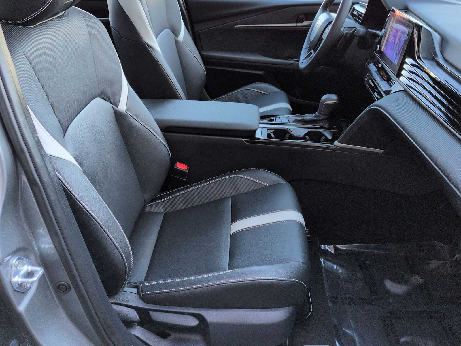 Thumbnail: 2025 Toyota Camry - 24