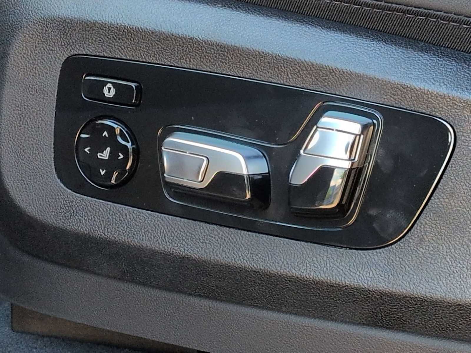 Thumbnail: 2026 BMW X5 - 18