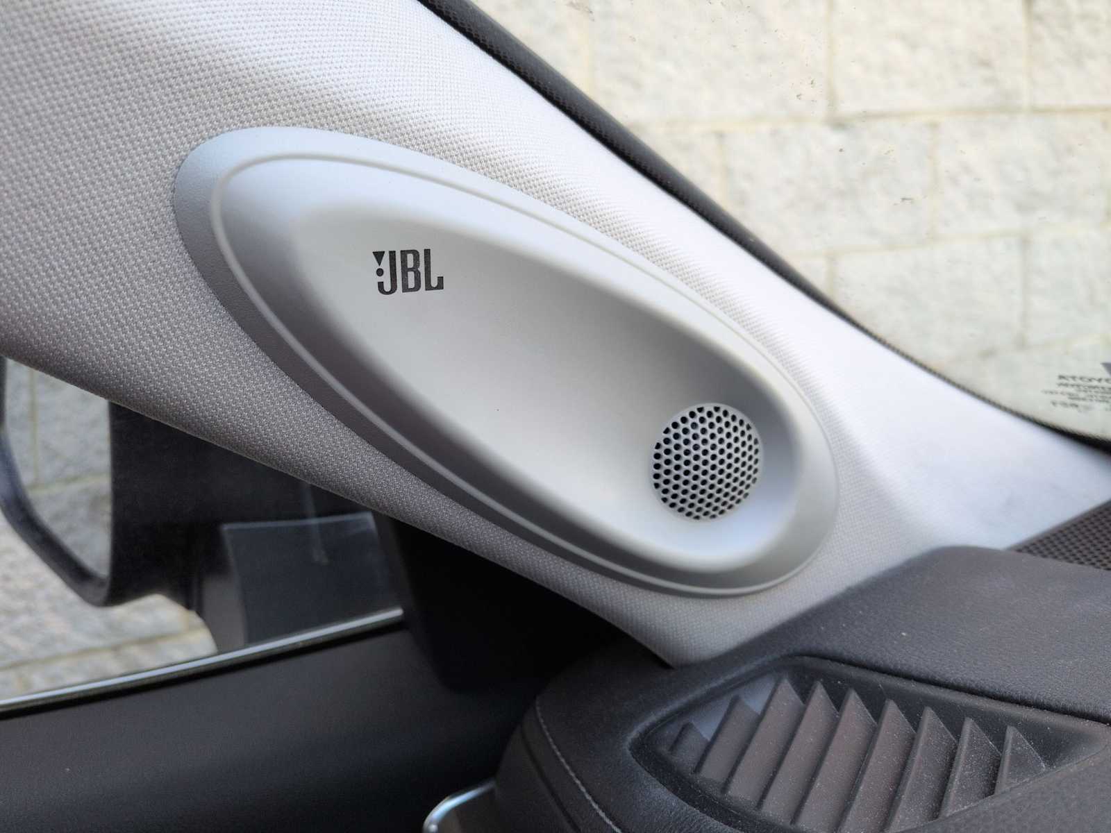 Thumbnail: 2021 Toyota Highlander - 33