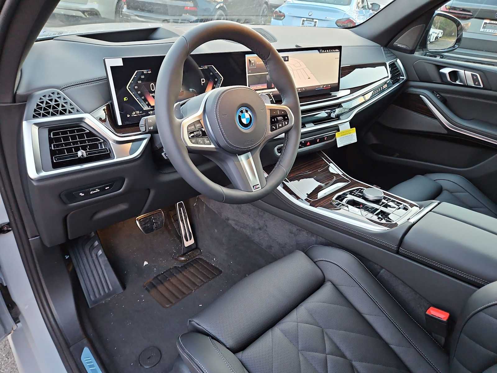 Thumbnail: 2026 BMW X5 - 10