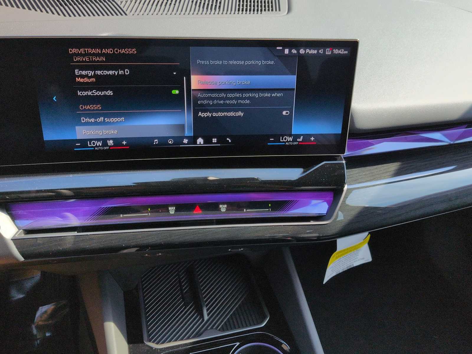 Thumbnail: 2026 BMW i5 - 30