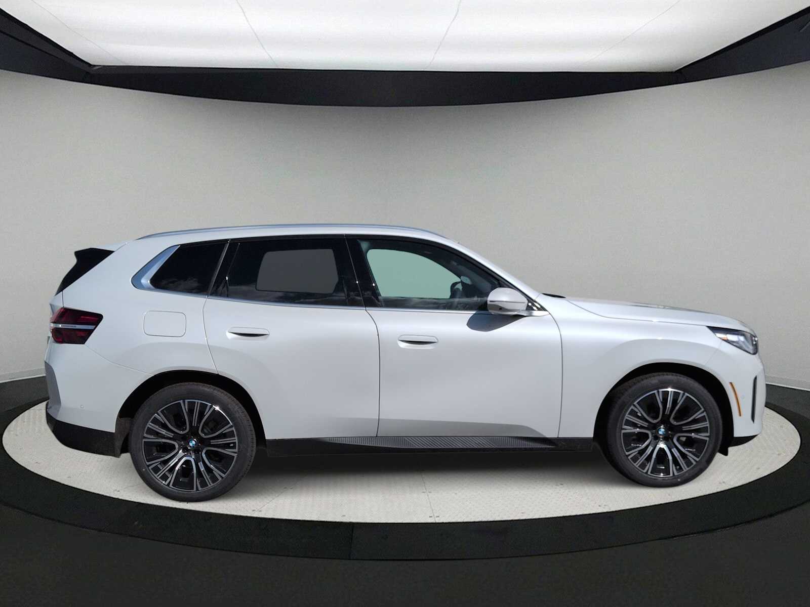 Thumbnail: 2026 BMW X3 - 9