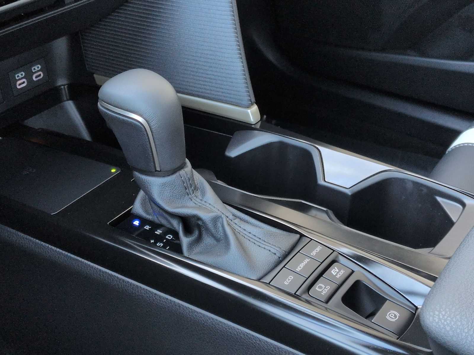 Thumbnail: 2025 Toyota Camry - 34