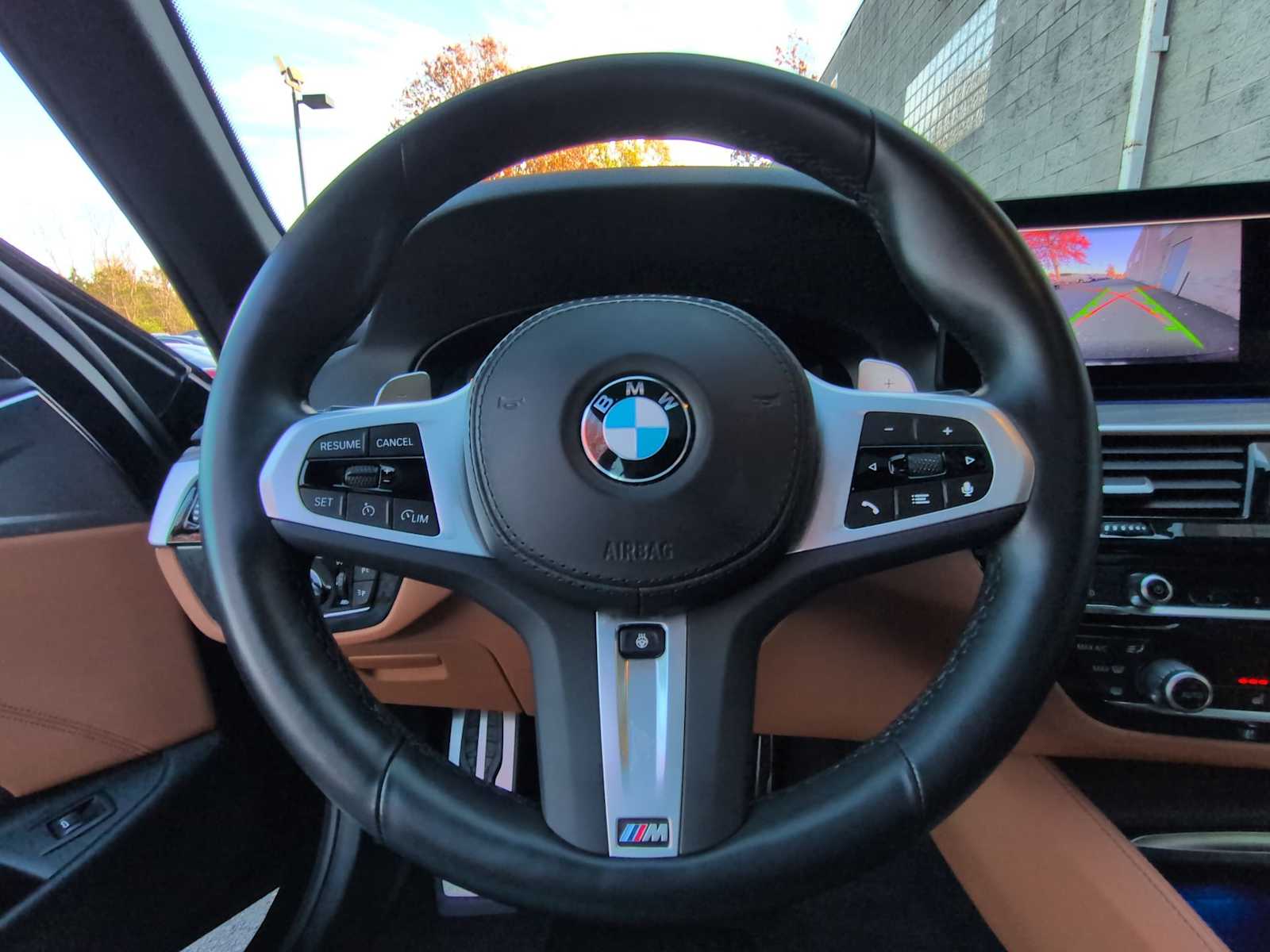 Thumbnail: 2023 BMW 5 Series - 25