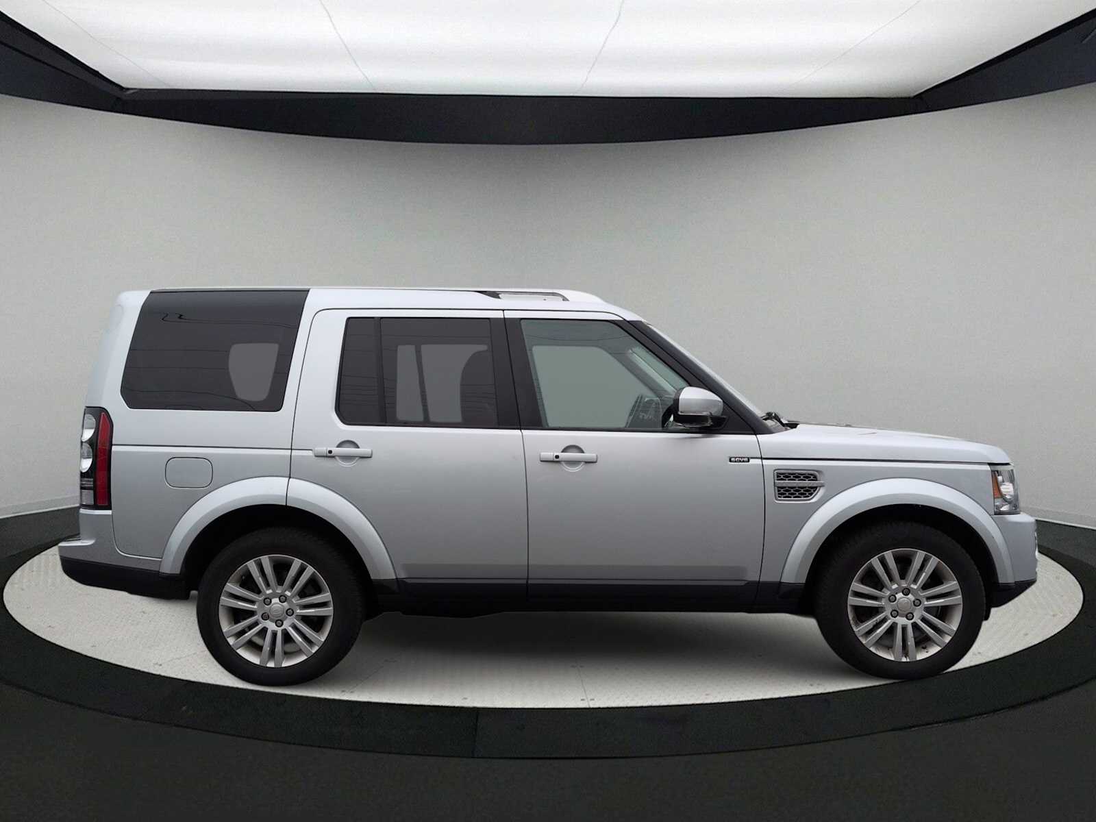 Thumbnail: 2014 Land Rover LR4 - 9