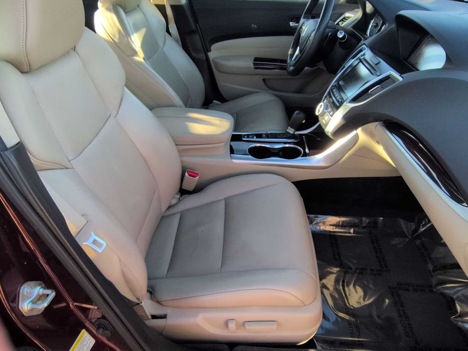 Thumbnail: 2015 Acura TLX - 24