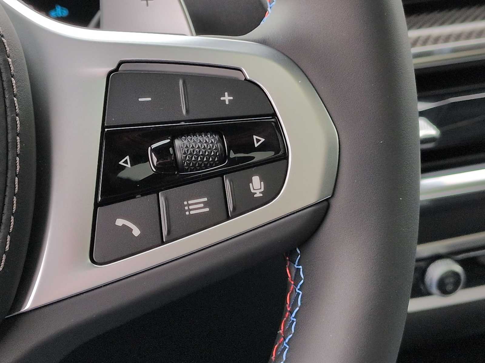 Thumbnail: 2026 BMW X6 - 27