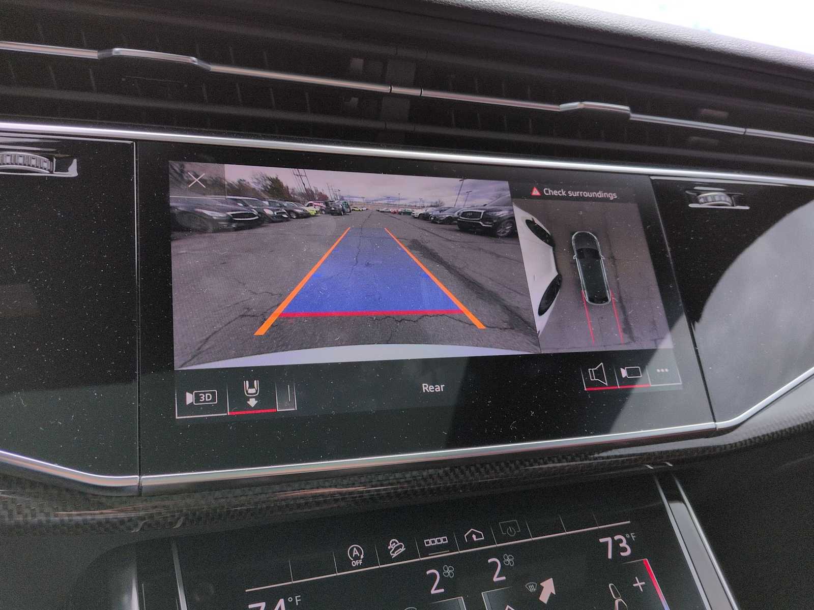 Thumbnail: 2023 Audi SQ8 - 32