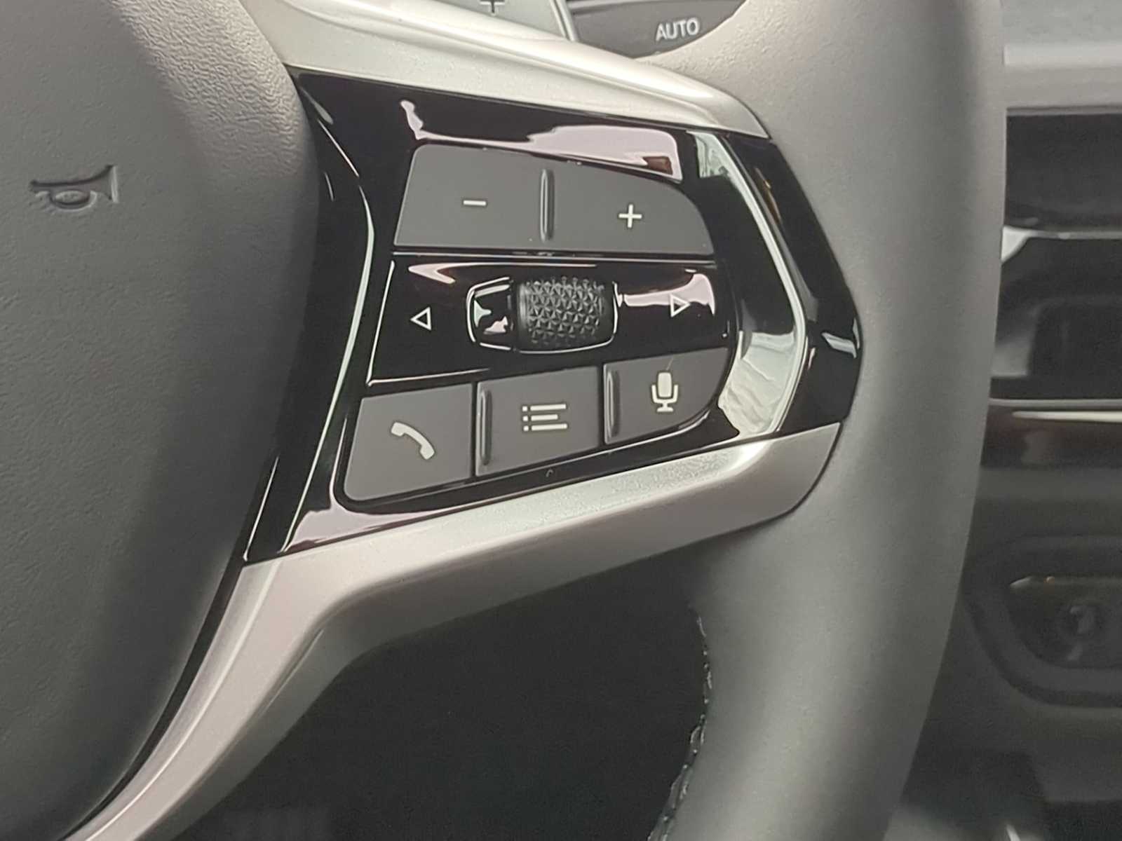 Thumbnail: 2025 BMW 3 Series - 27