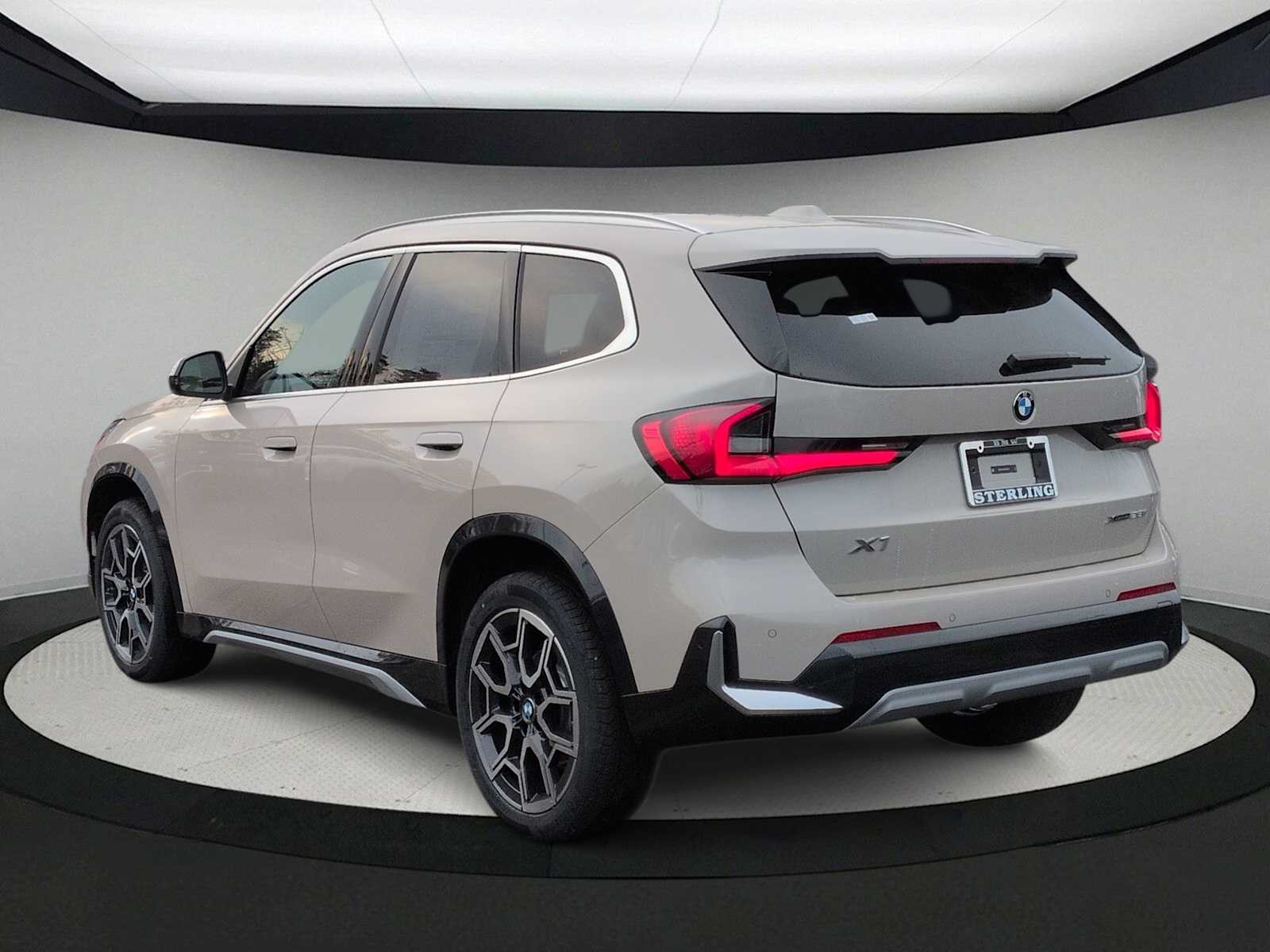 Thumbnail: 2026 BMW X1 - 6