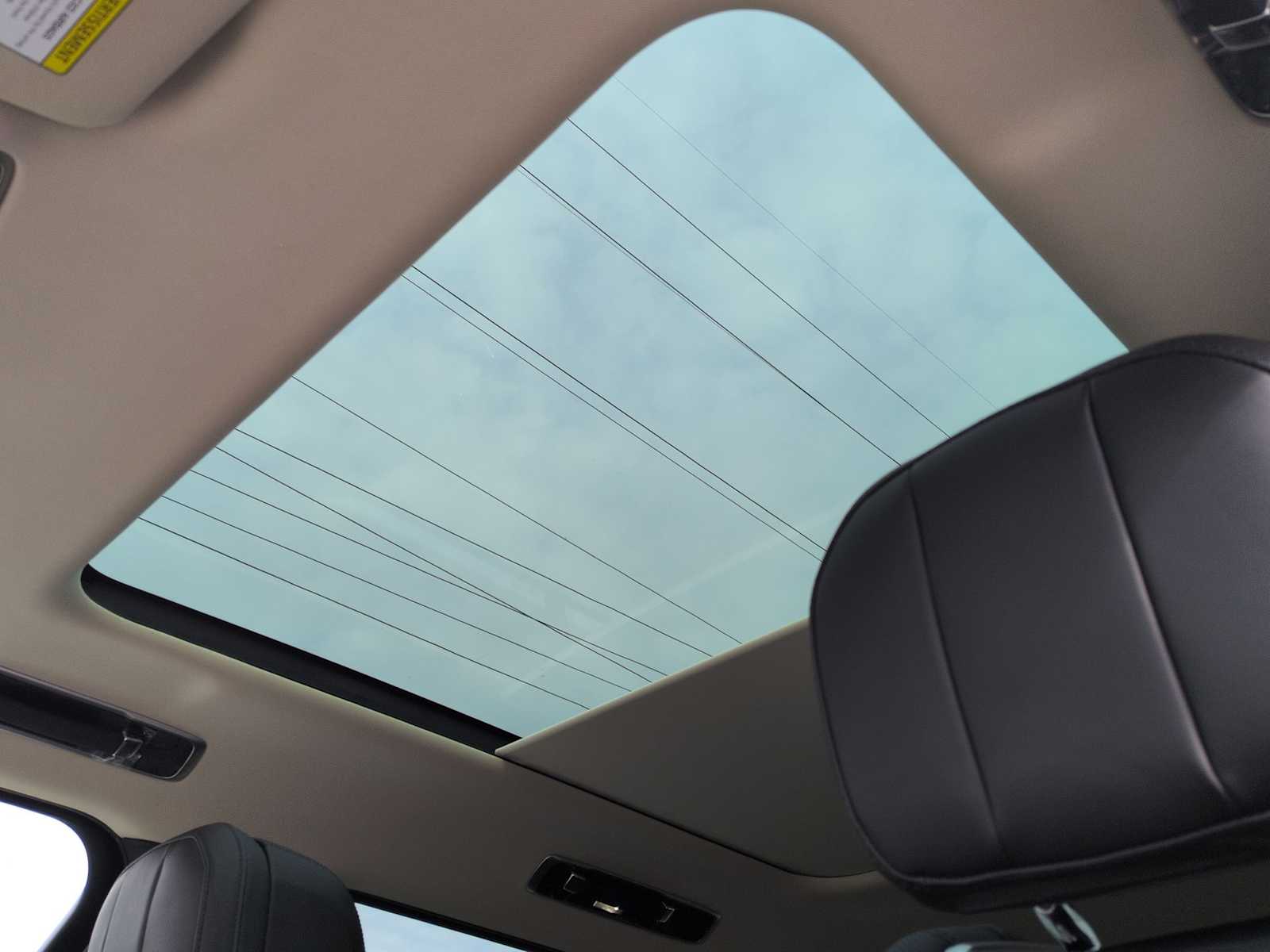 Thumbnail: 2024 Land Rover Range Rover - 20