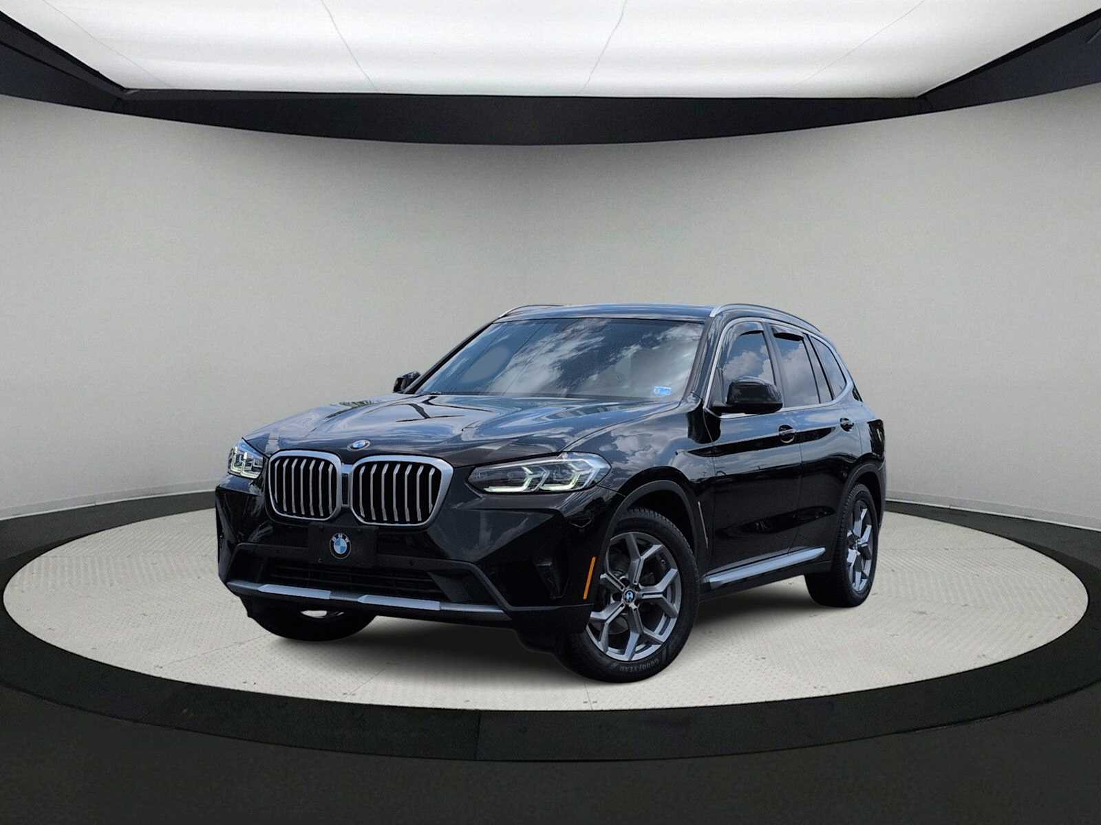 Thumbnail: 2023 BMW X3 - 1