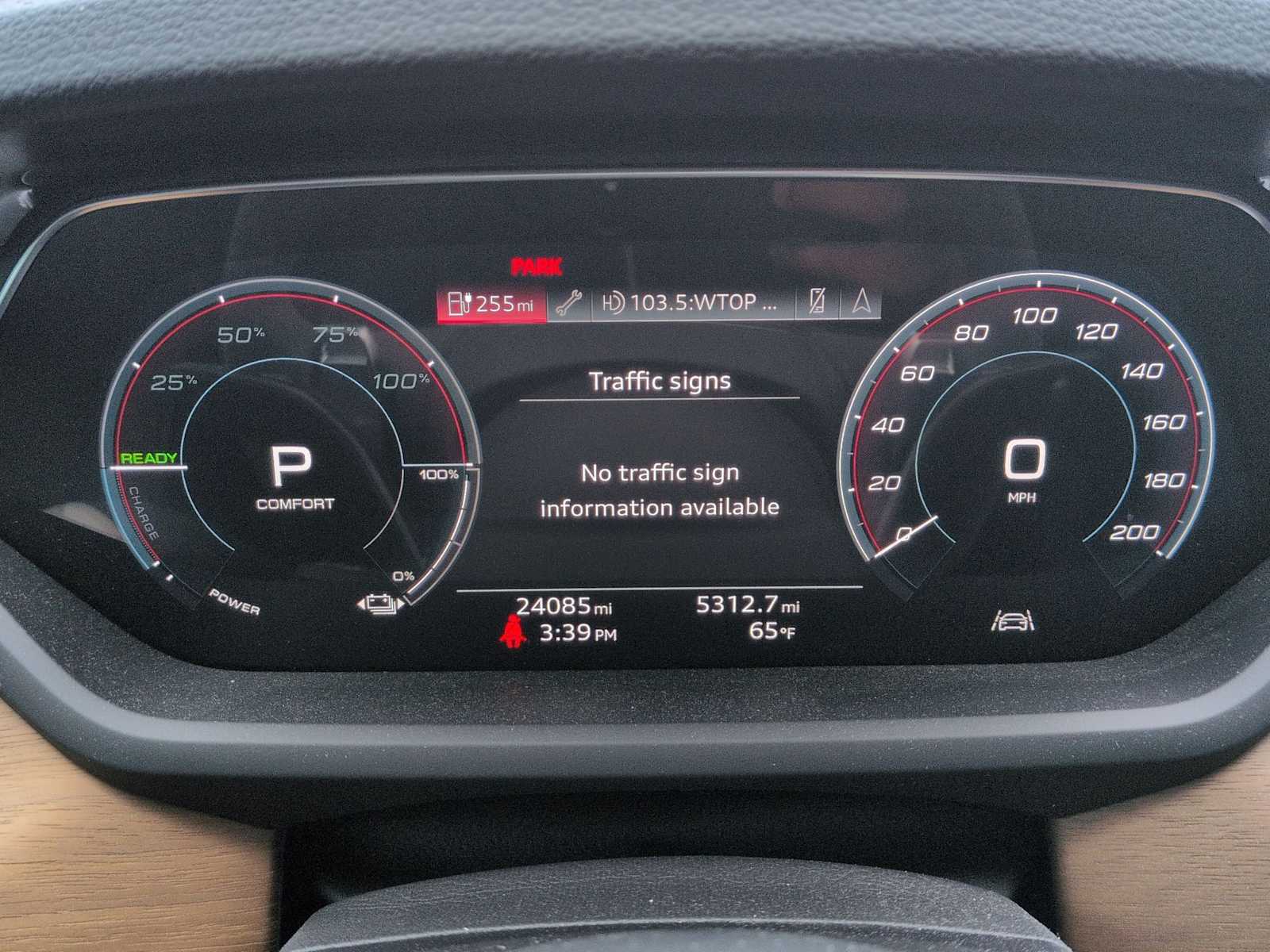 Thumbnail: 2023 Audi e-tron GT - 33