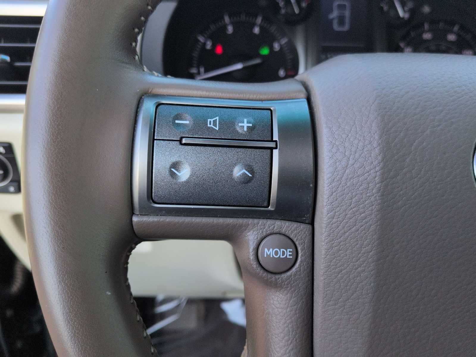 Thumbnail: 2012 Lexus GX - 26