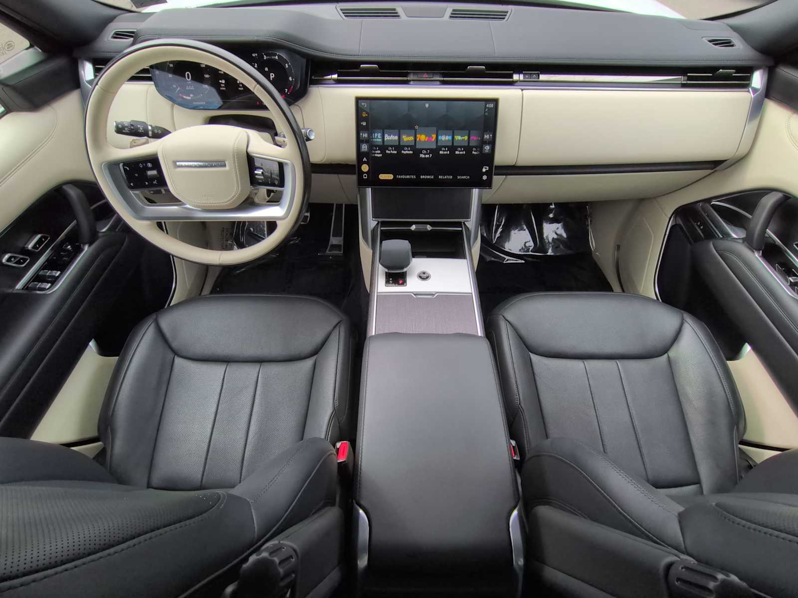 Thumbnail: 2024 Land Rover Range Rover - 16