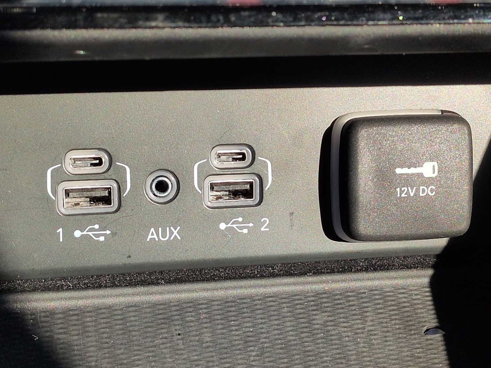 Thumbnail: 2023 Jeep Grand Cherokee - 32