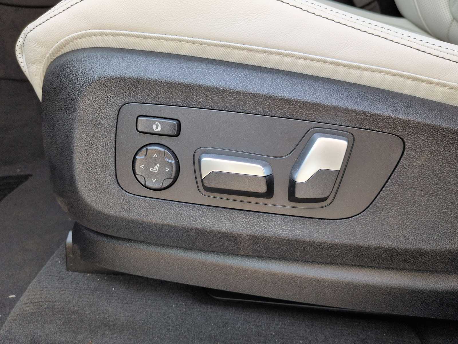 Thumbnail: 2026 BMW X5 - 18