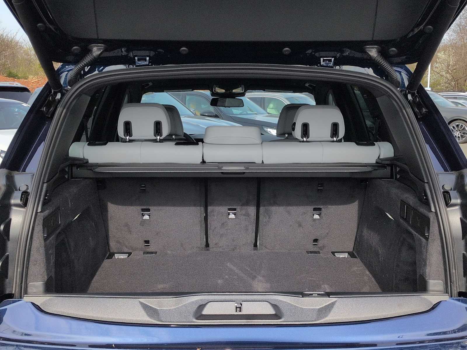 Thumbnail: 2026 BMW X5 - 37