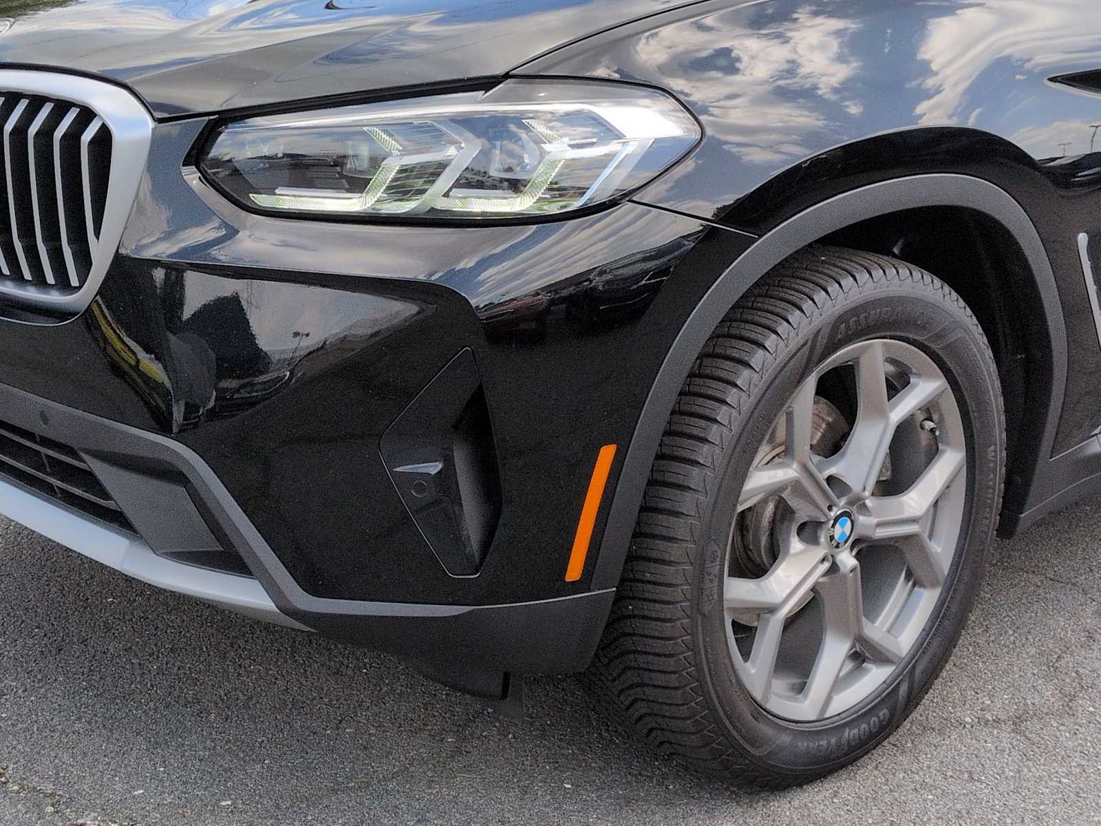 Thumbnail: 2023 BMW X3 - 11