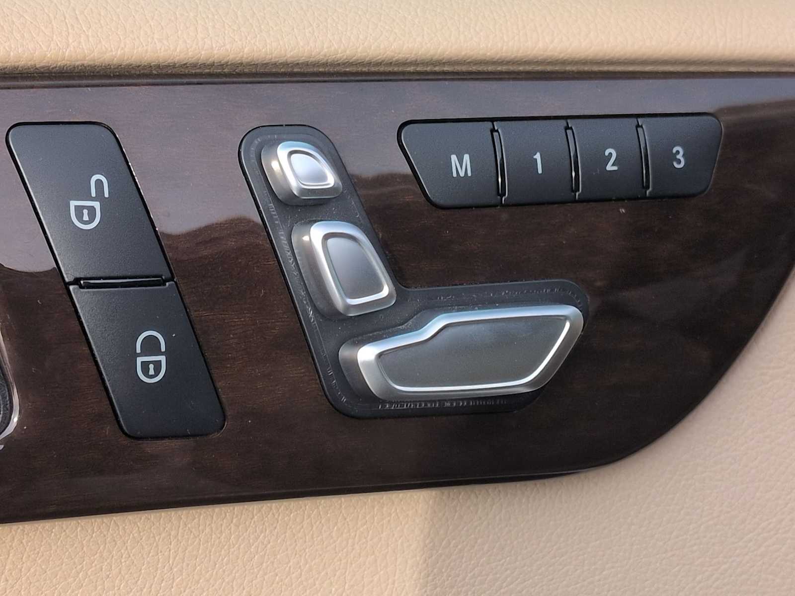 Thumbnail: 2018 Mercedes-Benz GLE - 17