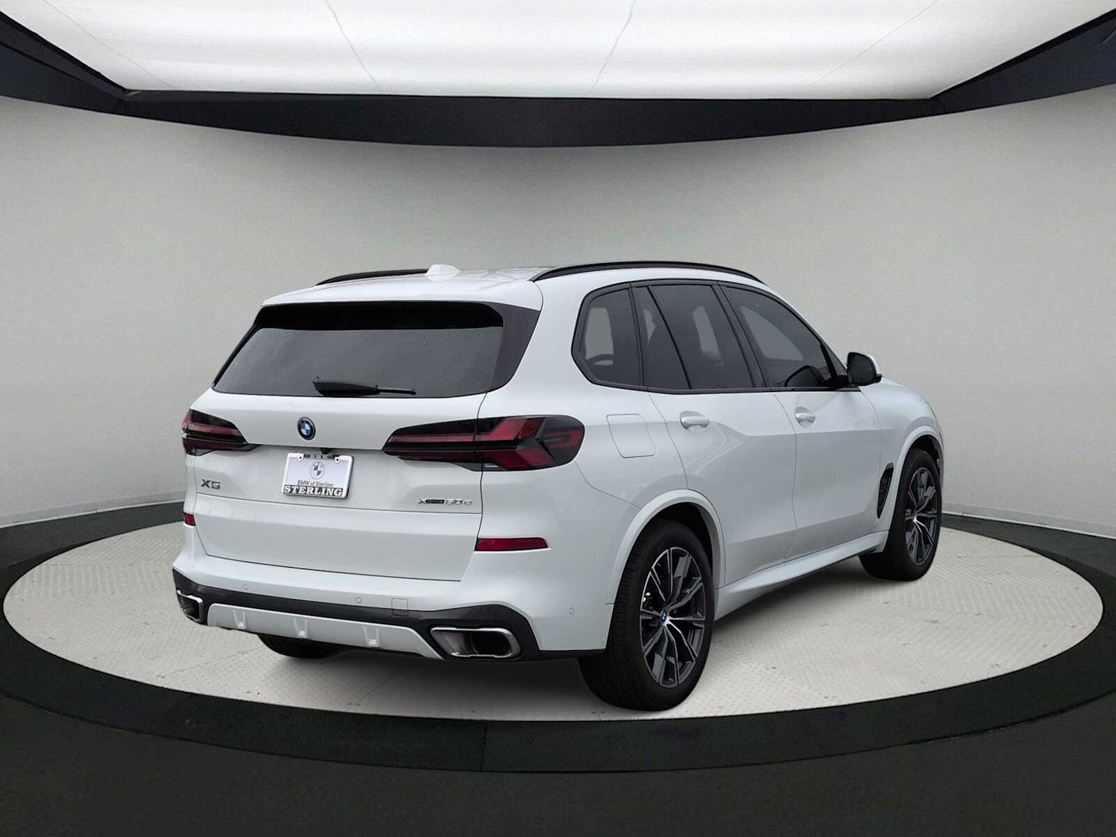 Thumbnail: 2024 BMW X5 - 8