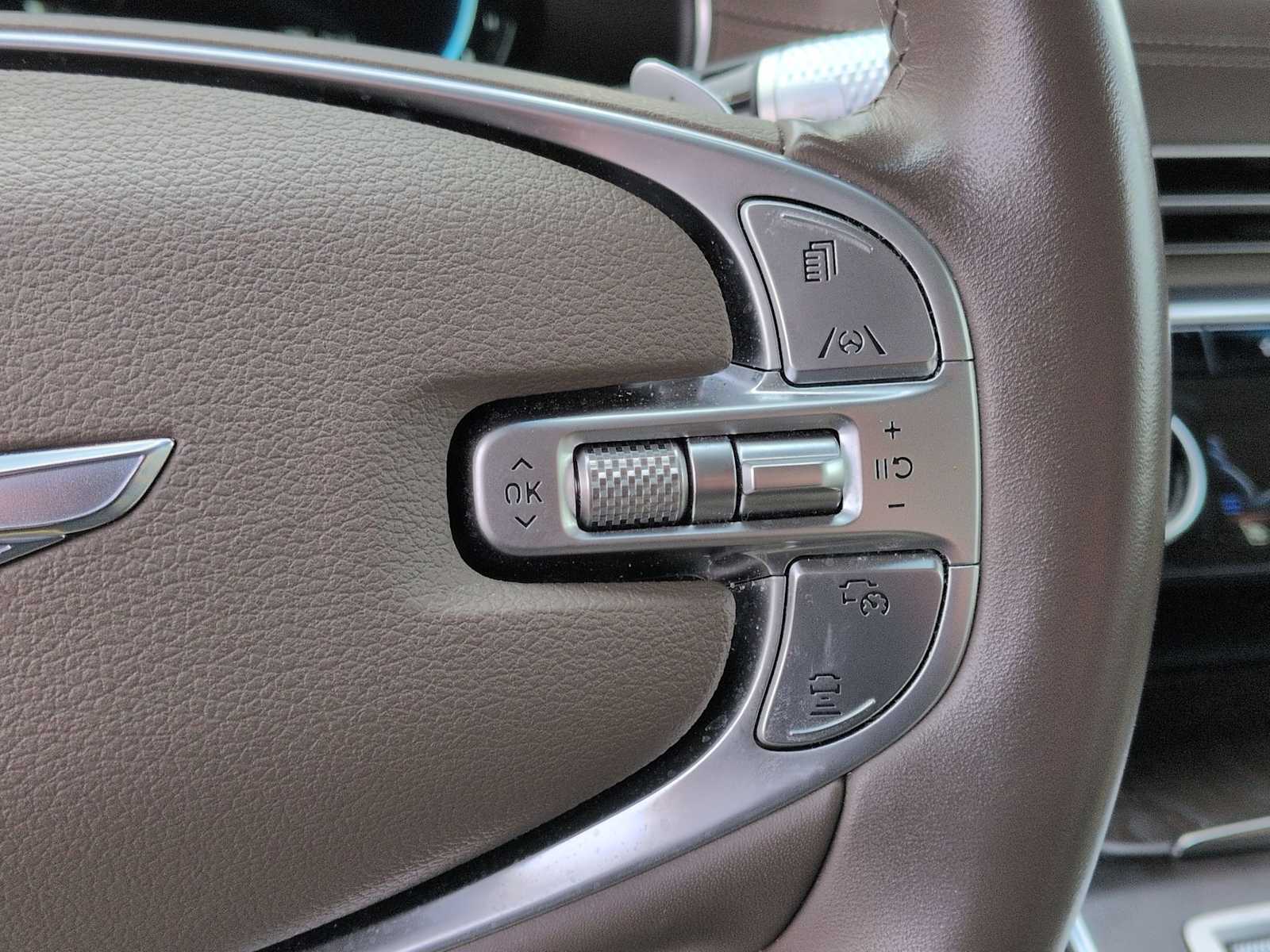 Thumbnail: 2023 Genesis GV80 - 26