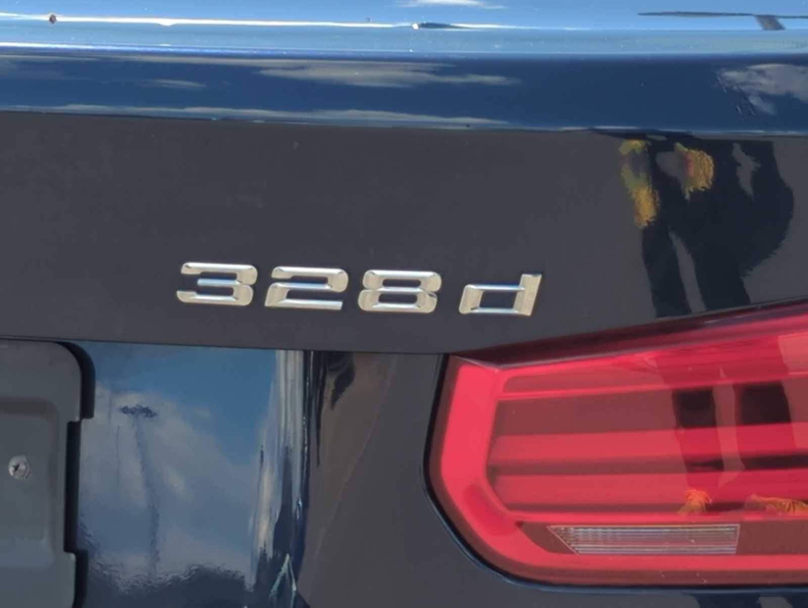 Thumbnail: 2016 BMW 3 Series - 13