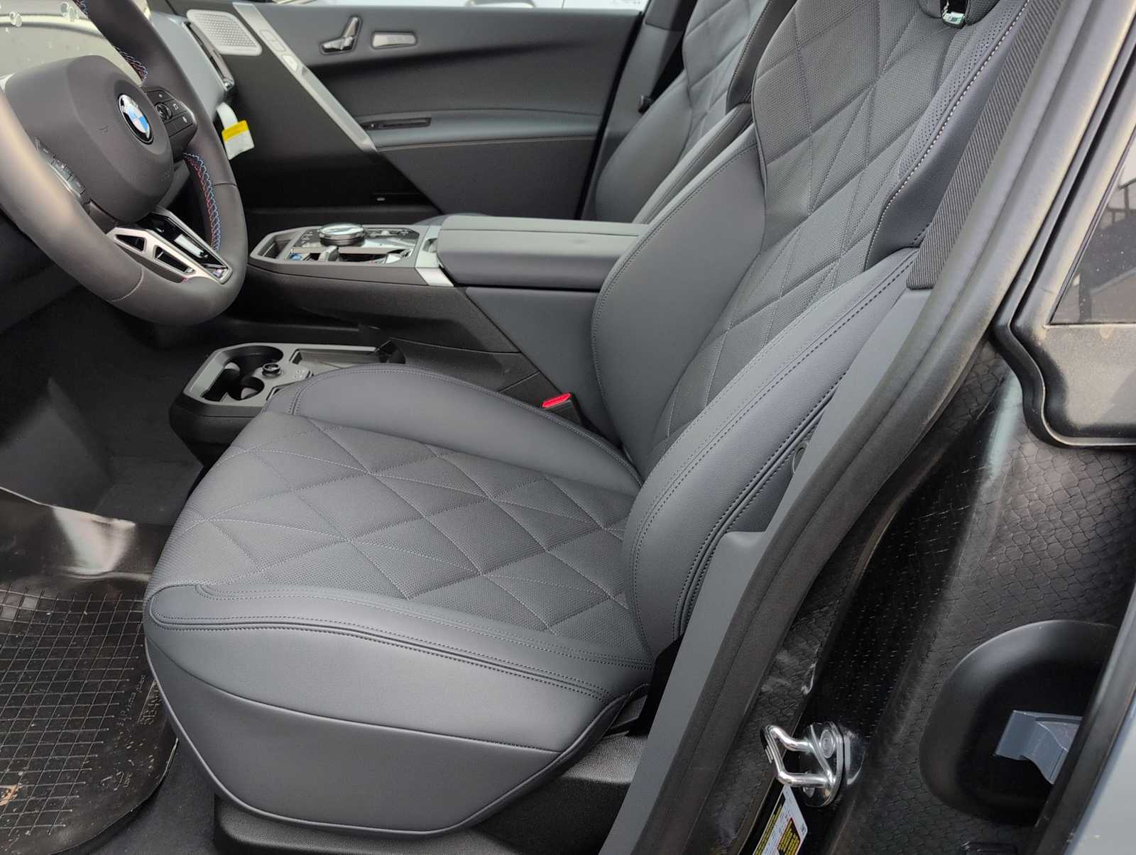 Thumbnail: 2026 BMW iX - 16