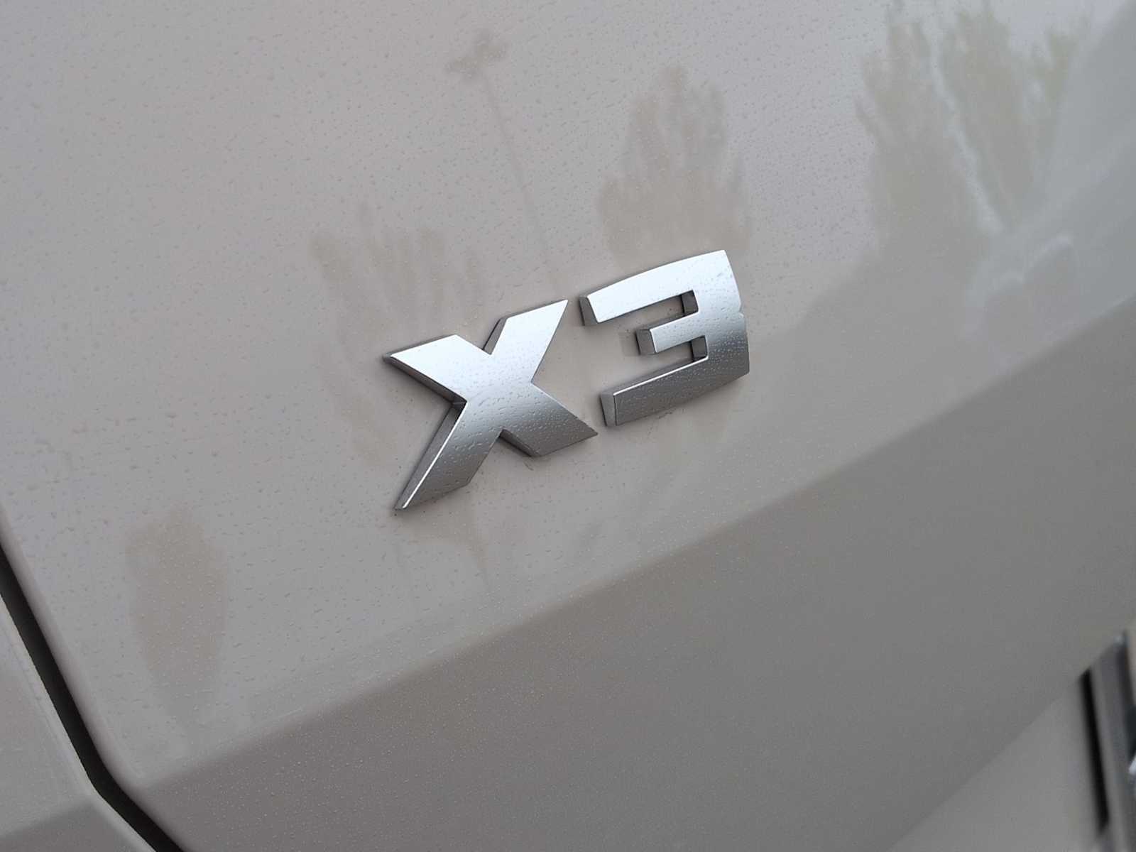 Thumbnail: 2026 BMW X3 - 13