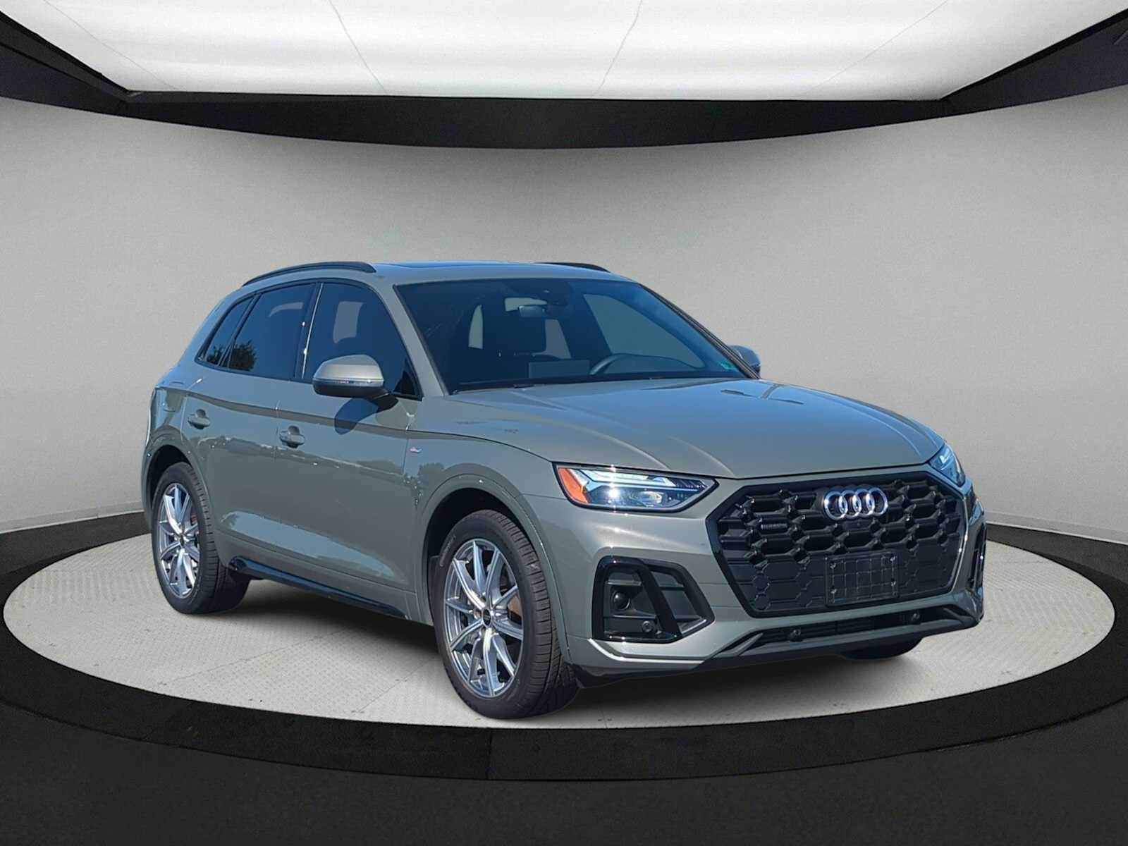 Thumbnail: 2023 Audi Q5 - 2
