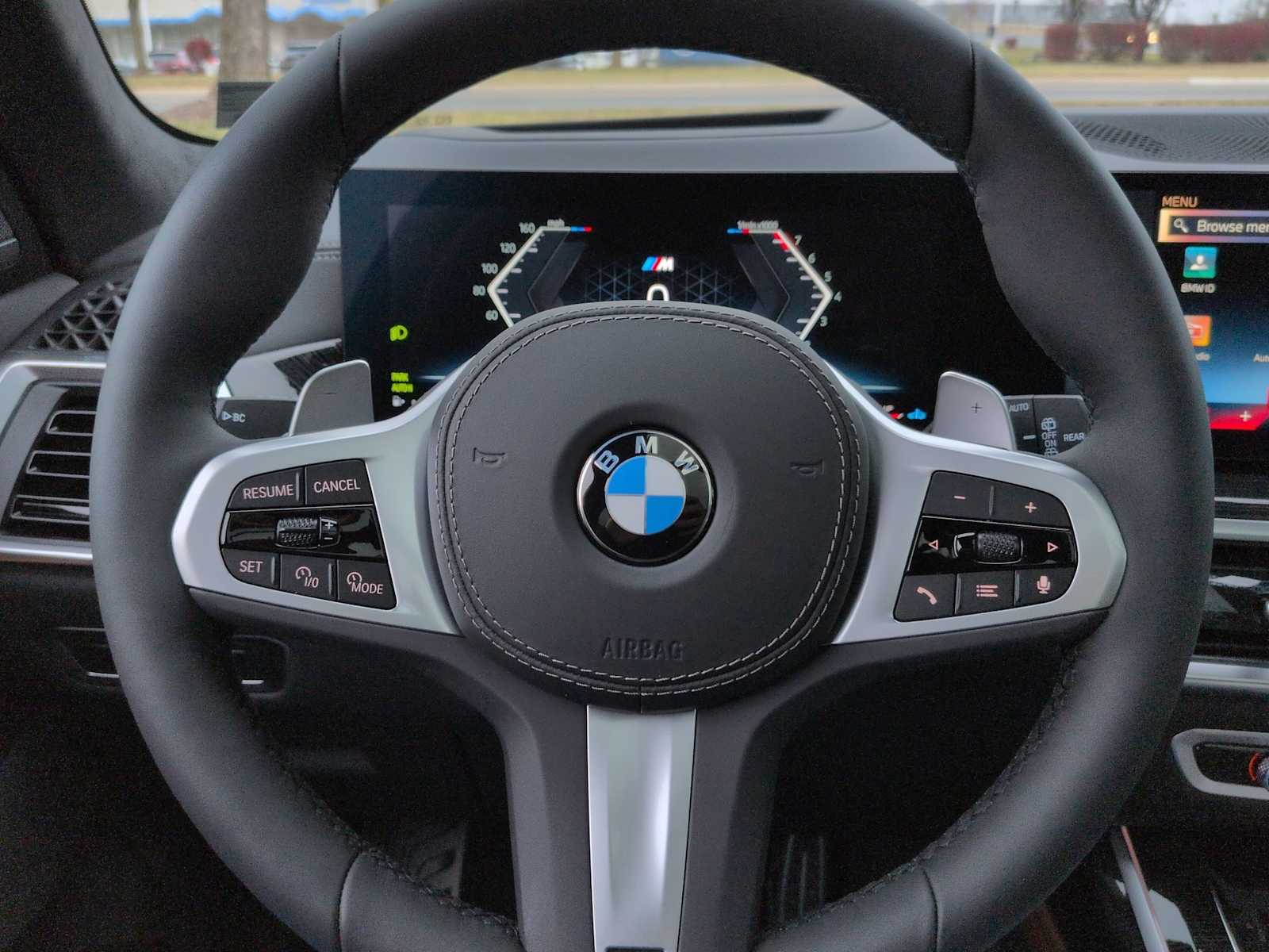 Thumbnail: 2026 BMW X7 - 25