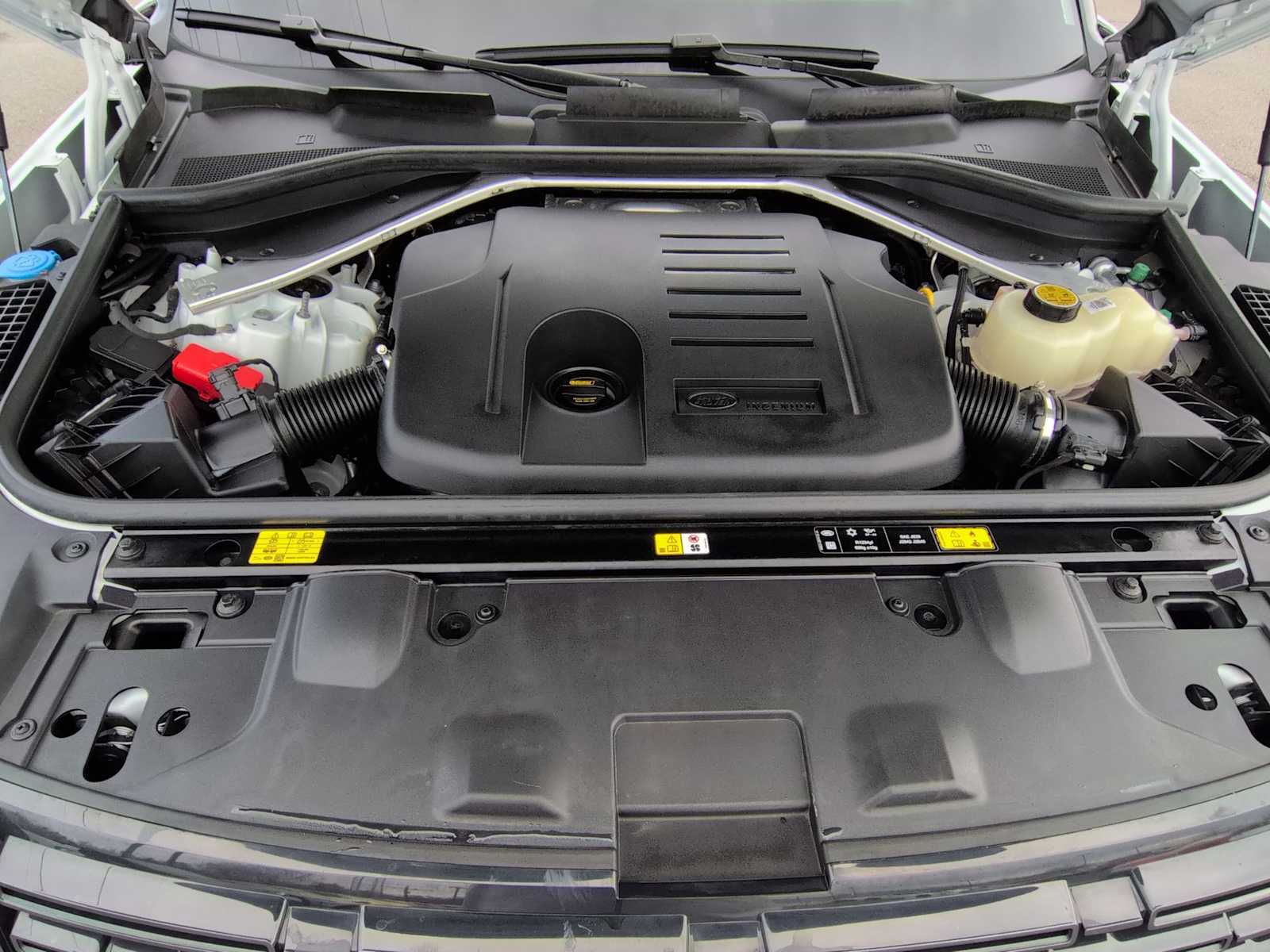 Thumbnail: 2024 Land Rover Range Rover - 15