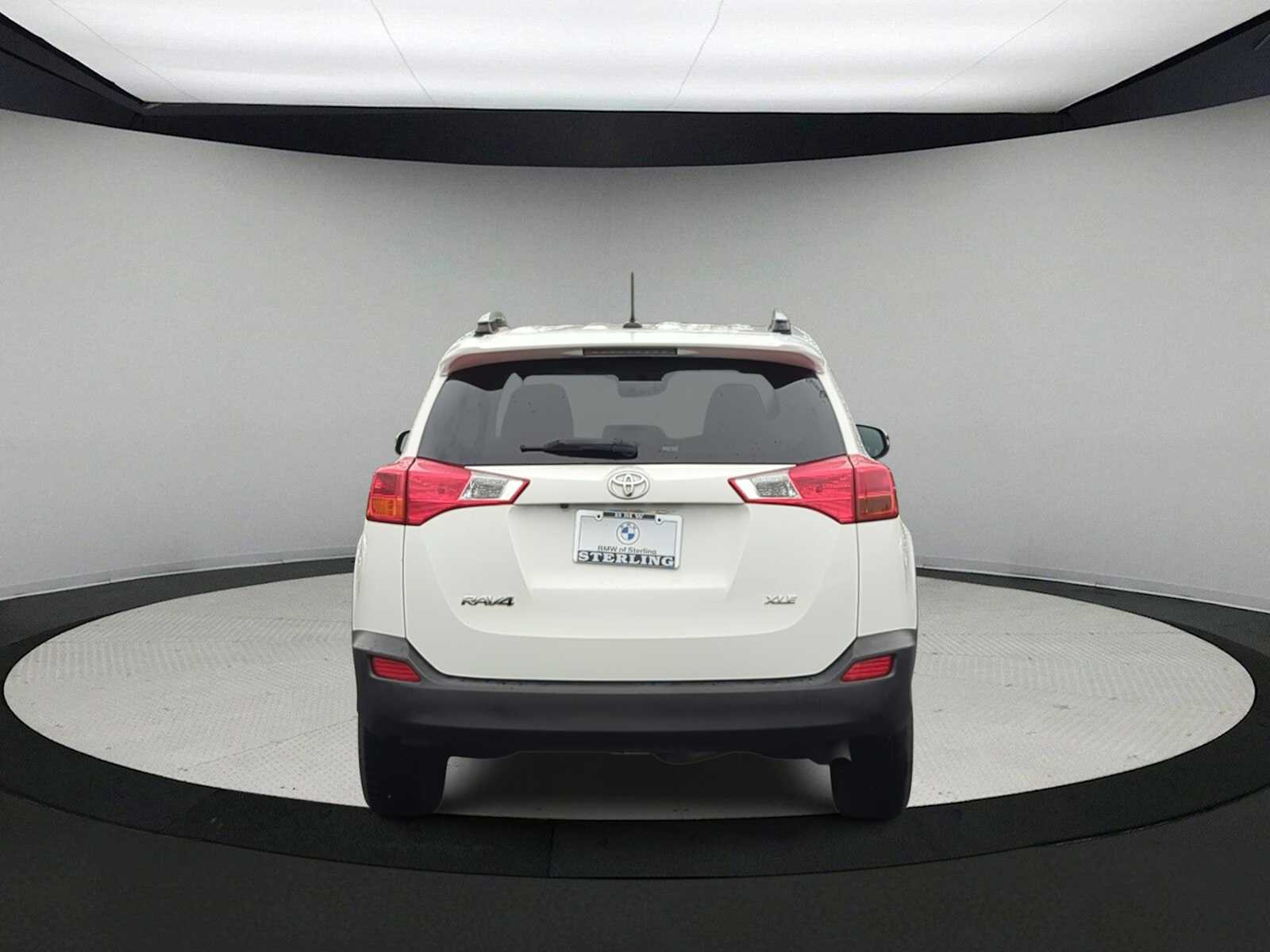 Thumbnail: 2015 Toyota RAV4 - 7