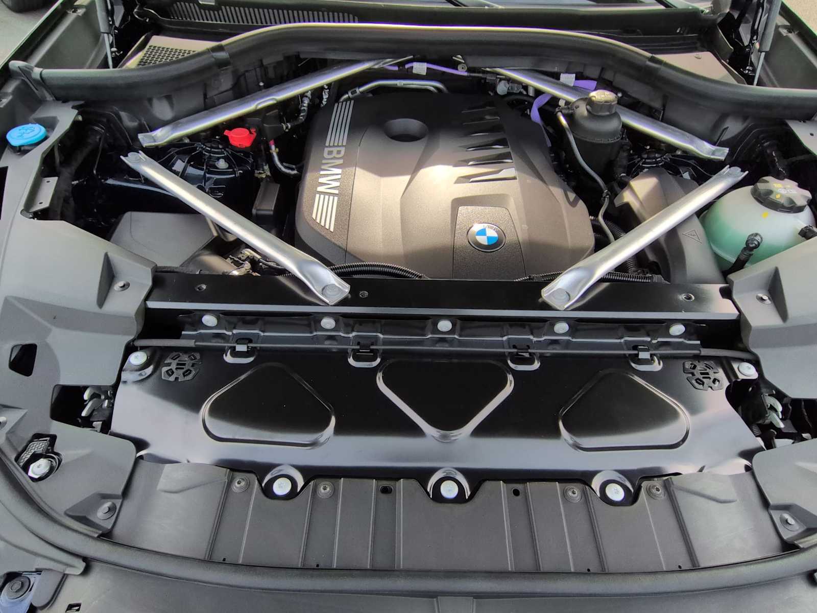 Thumbnail: 2026 BMW X5 - 15