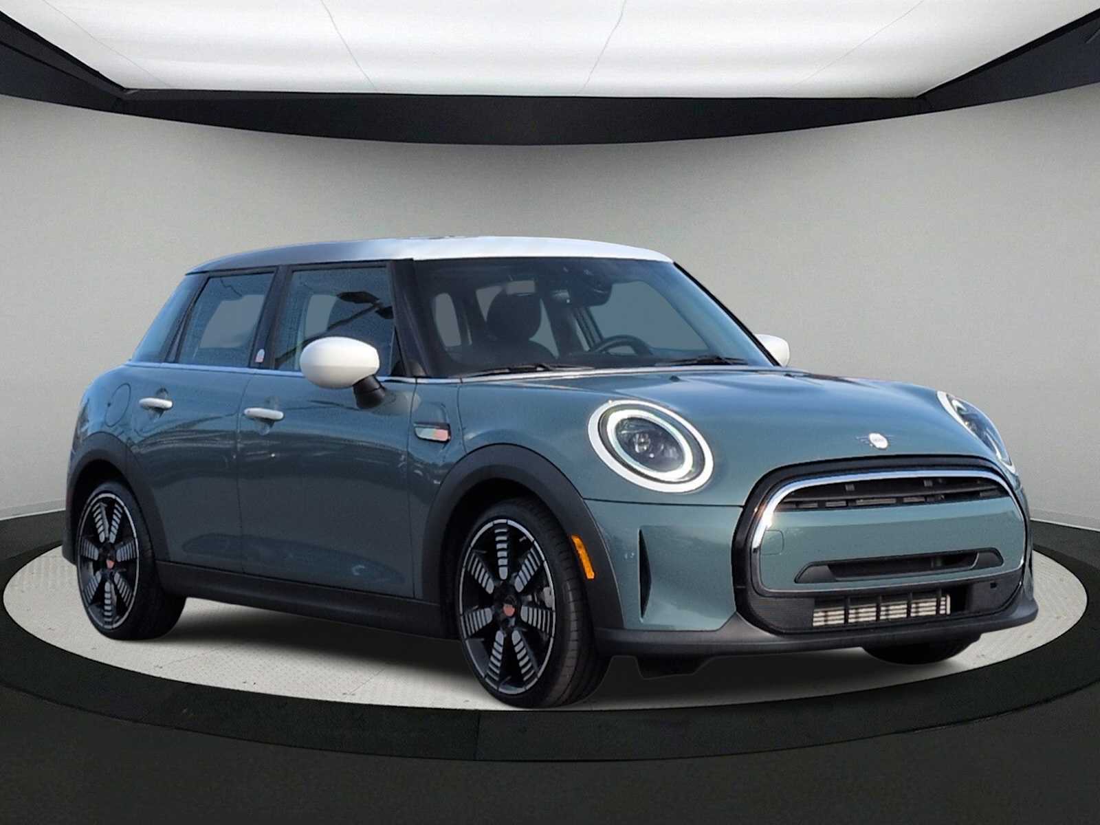 Thumbnail: 2023 MINI Cooper Hardtop - 2
