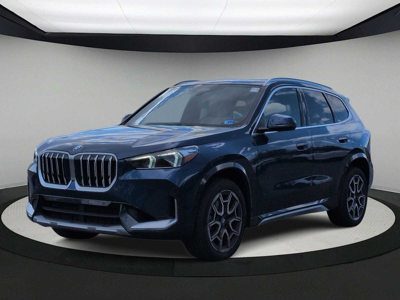 Thumbnail: 2025 BMW X1 - 4
