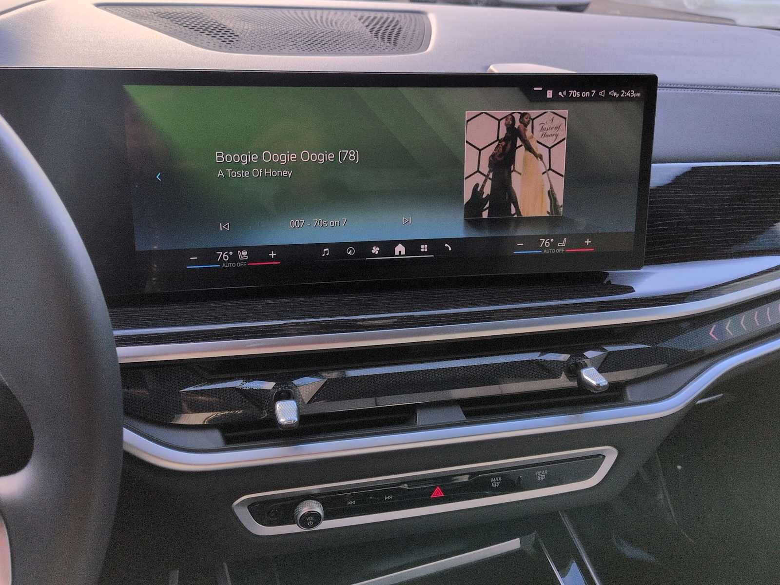 Thumbnail: 2025 BMW X7 - 30