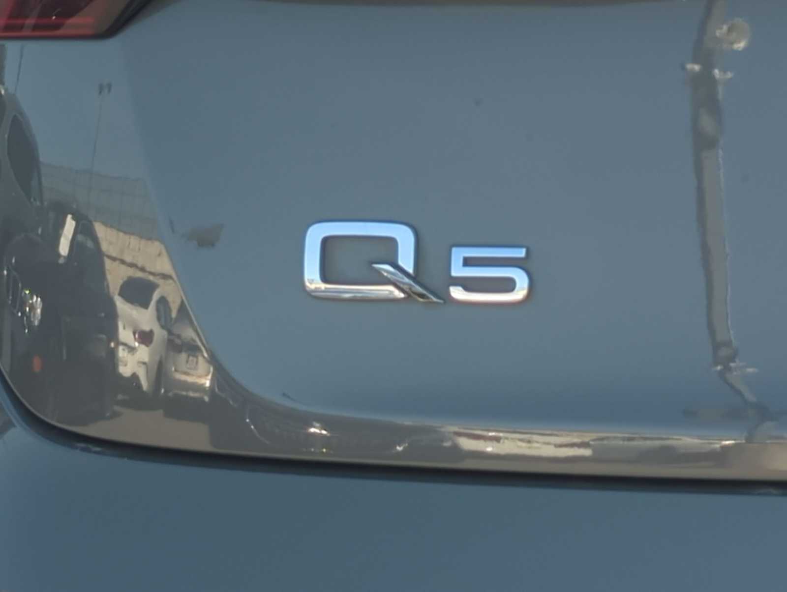 Thumbnail: 2023 Audi Q5 - 12