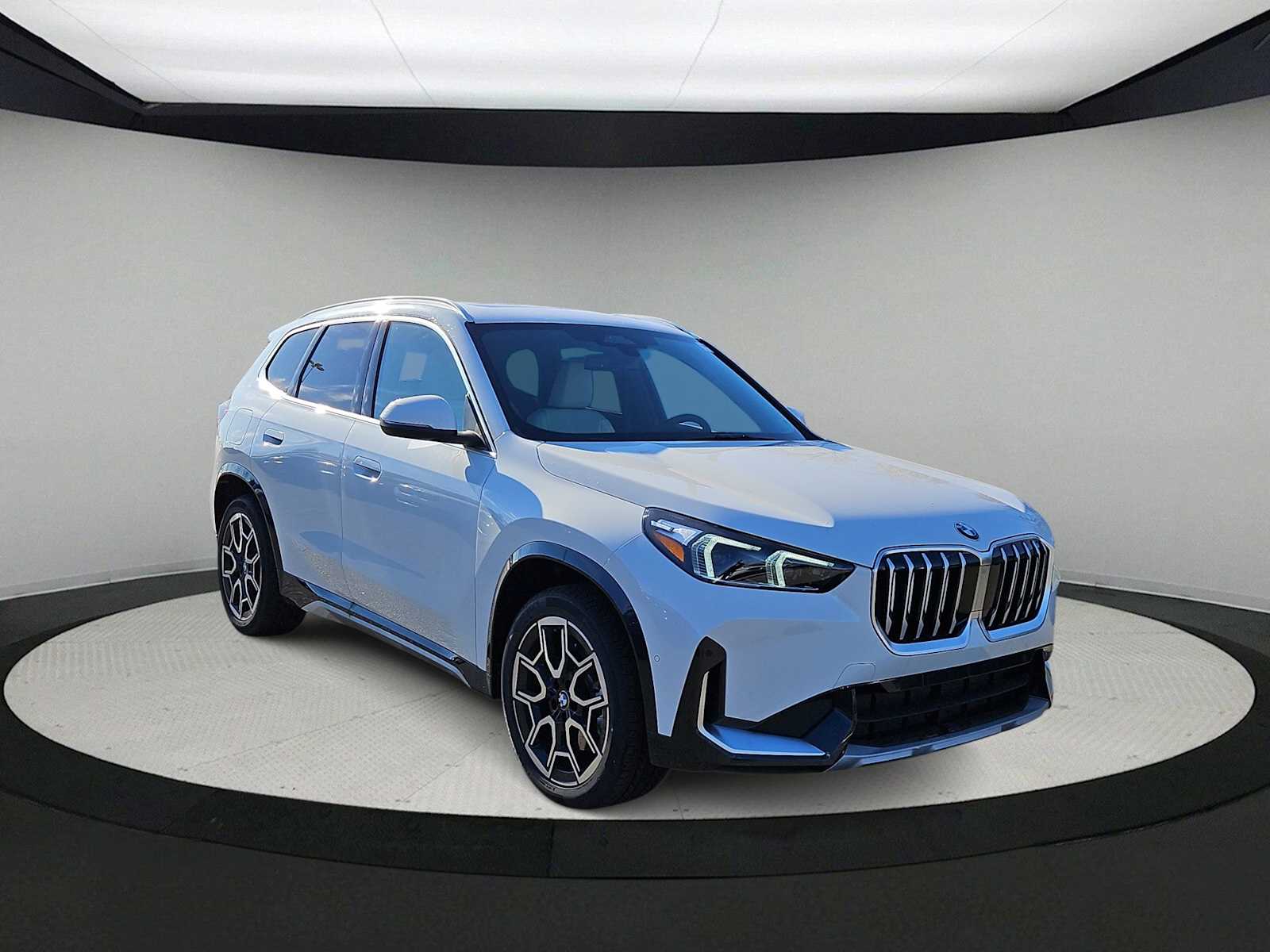 Thumbnail: 2026 BMW X1 - 2